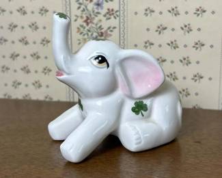 234 leftonceramicelephantfigurinewithsh