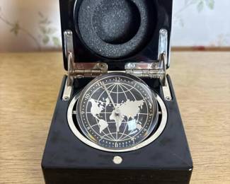 162 magglobeclockinblackhingedboxwith