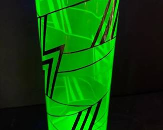 005 artdecostyleuraniumglassvasewiths
