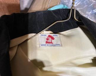 128 vintagejapanesesatinrobeandpajamas