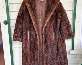 261 vintagekafasisbrownfurcoat