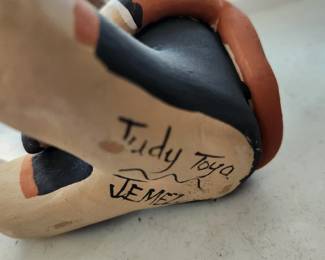 Judy Toya from the 'Water Clan' at Jemez Pueblo - making pottery since 1972. New Mexico