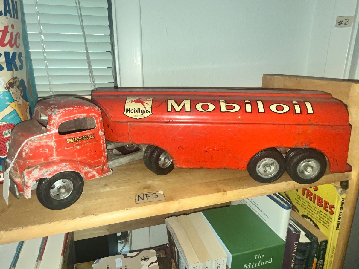 RARE SMITH-MILLER MOBILOIL STEEL TRUCK - AND MANY OTHERS!