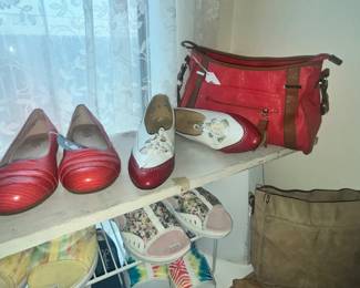 RED ROSETTI PURSE