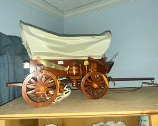 VINTAGE COVERED WAGON LIGHT