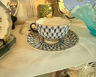 RUSSIAN LOMONOSOV COBALT PORCELAIN TEACUP
