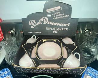 VINTAGE ORIGINAL ANCHOR GLASS PINK DINNERWARE IN DISPLAY BOX!