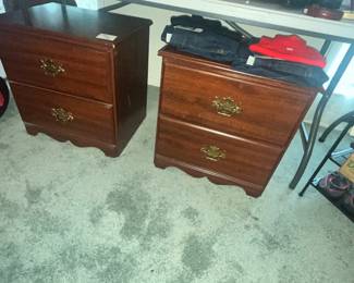 PAIR OF NIGHTSTANDS