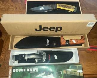 JEEP, HUMMER & OTHER COLLECTOR KNIVES