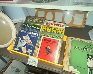 LITTLE GOLDEN BOOKS
