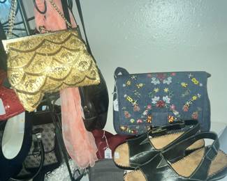 MORE CUTE PURSES