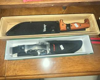 JEEP & HUMMER BOWIE KNIVES IN BOXES