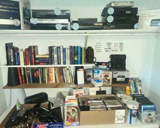 VCR'S, DVD PLAYERS TOP SHELF