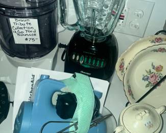 OSTER BLENDER, BRAUN TRIBUTE PROCESSOR