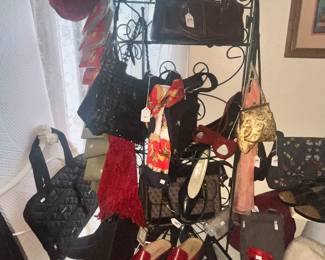 FINE SHOES & PURSES
