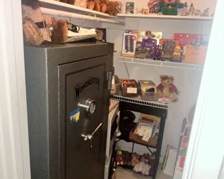 WINCHESTER GUN SAFE