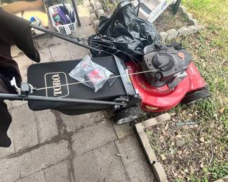 VERY NICE TORO PUSH MOWER
