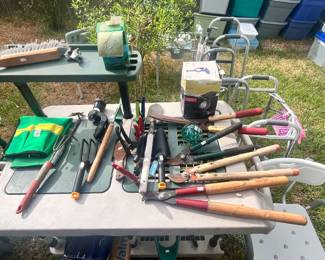 LAWN & GARDEN TOOLS