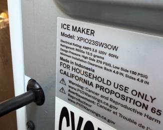 T23 - $200. GE Profile Ice Maker. Model XPIO23SW30W. Looks gently used and in excellent condition.