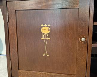 T3 - $2250. Stickley Harvey Ellis, Console Table. In EXCELLENT - like new condition. Measures 68” x 22” x 27.5”.