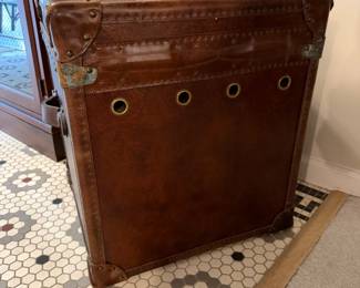 T31 - $75. Leather Cubical Chest by Bond St. of London. Measures 20" x 18" x 22" tall. Overall very good condition.