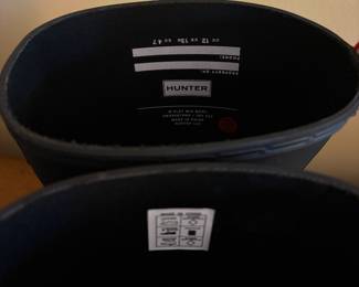 T64 - $65. Mens Size 13 Hunter Boots. Like New.