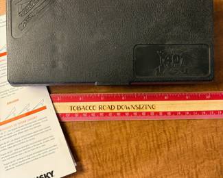T80 - $25. Knife Sharpening Set - by Arthur Lansky Le Vine & Associates. Looks brand new in package.