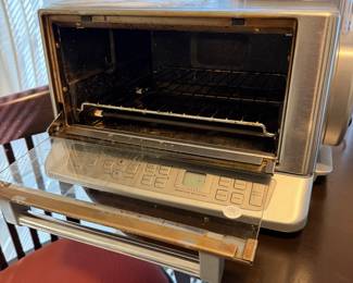 T26 - $40. Cuisinart Exact Heat Convection Toaster Oven Broiler.