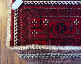 T62 - $325. Runner / Area Rug. Excellent Condition. Measures 43" x 92".