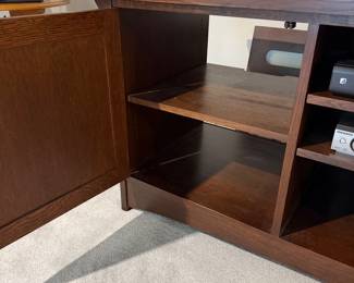 T3 - $2250. Stickley Harvey Ellis, Console Table. In EXCELLENT - like new condition. Measures 68” x 22” x 27.5”.