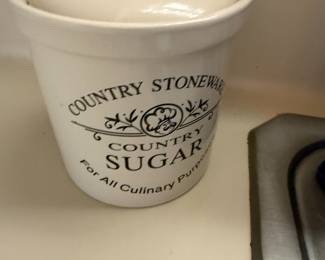 Country Stoneware lidded sugar canister for culinary use