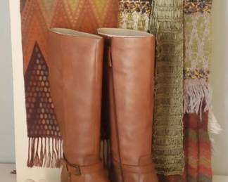 Sz 9 Leather Boots, Gloves Scarves Bundle