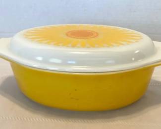 Vintage Pyrex Sunflower Daisy Oval Baking Dish with Lid