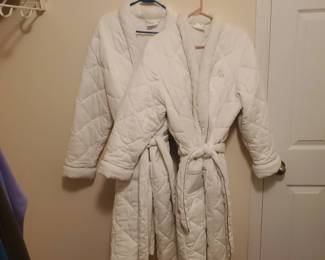 His Her White Quilted Puffy Bath Robes