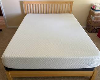 Wood Bed frame with Mattress and Box Spring