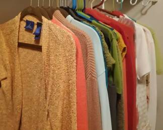 27 Womens Sweater Bundle Medium