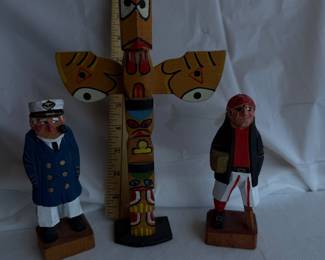Carved Wooden Totem Pole Sailor Pirate Figurines