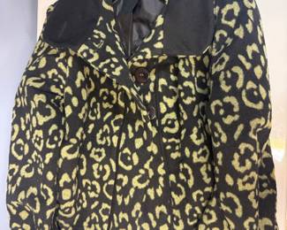 Abbie Mags Siz XL Jacket $8.00