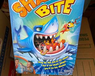 Shark Bite Press Your Luck Family Board Game $6.00