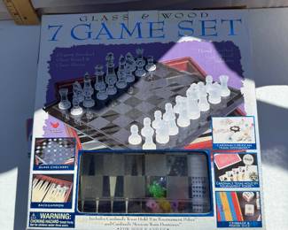 Glass & Wood 7 Game Set Chess Backgammon $8.00