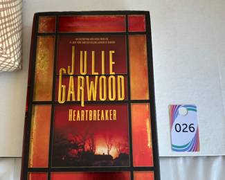 Heartbreaker by Julie Garwood Hardcover $4.00