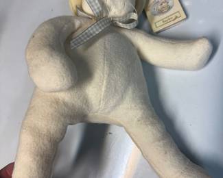 Hallmark Bunnies by the Bay Baylee $3.00