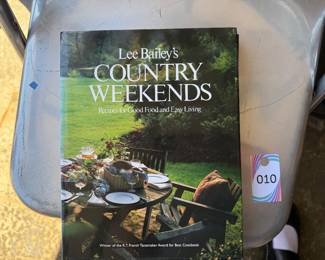 Lee Bailey's Country Weekends $3.00