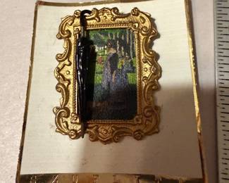 Artwork Brooch $5.00