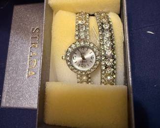 Strada Watch with Bracelet $8.00