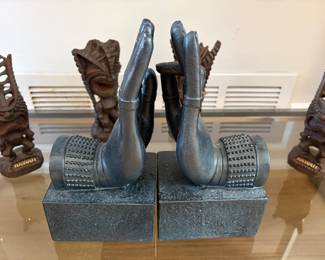 BOOKENDS