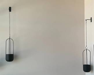 Walter Modern Black Metal Oval Hanging Planters
