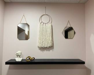 Elegant Decor
