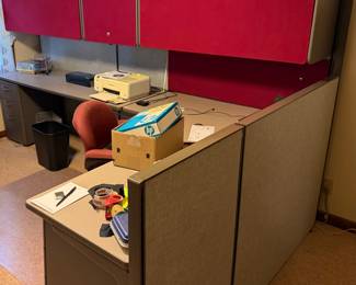10' long L-shaped modular office system with full length red upper cabinets, grey laminate desks and grey fabric privacy panels...excellen