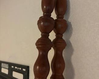 Queen size 4 poster bed frame details